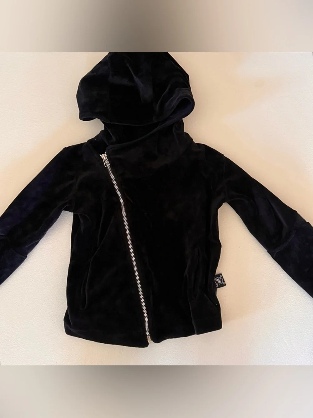 nununu black velvet tracksuit